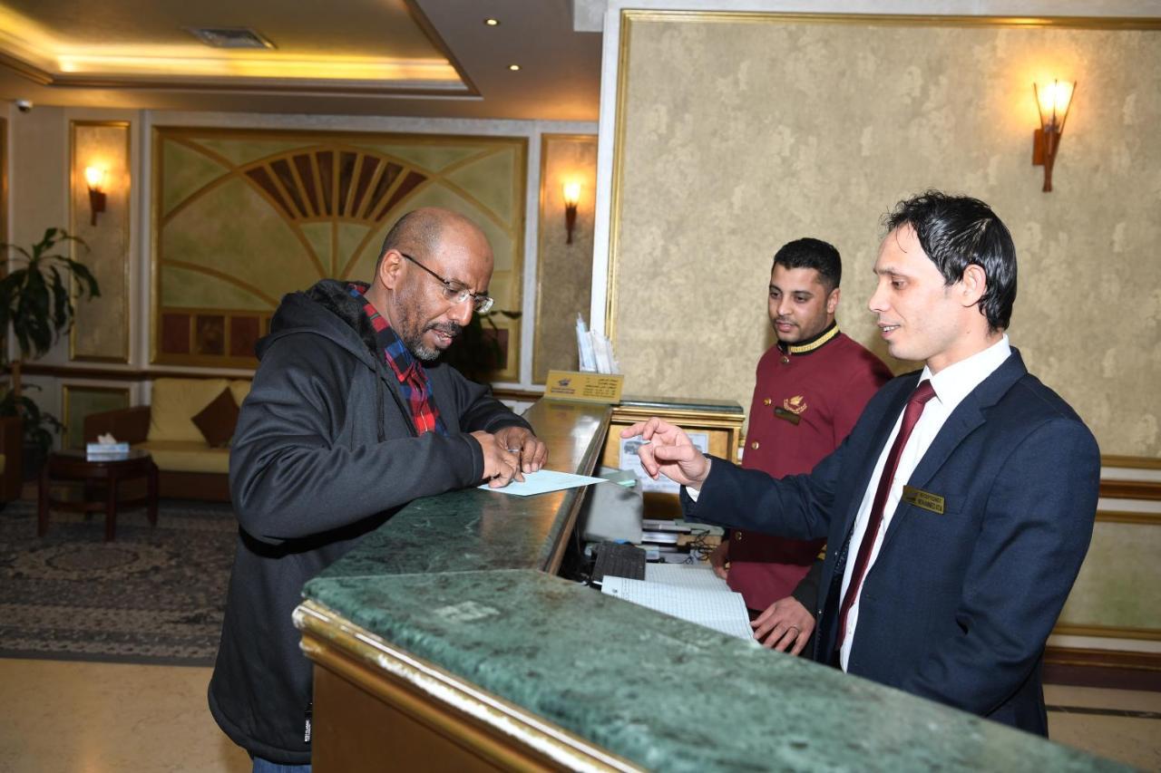 Continental Suite Farwaniya Kuwait City Exterior foto