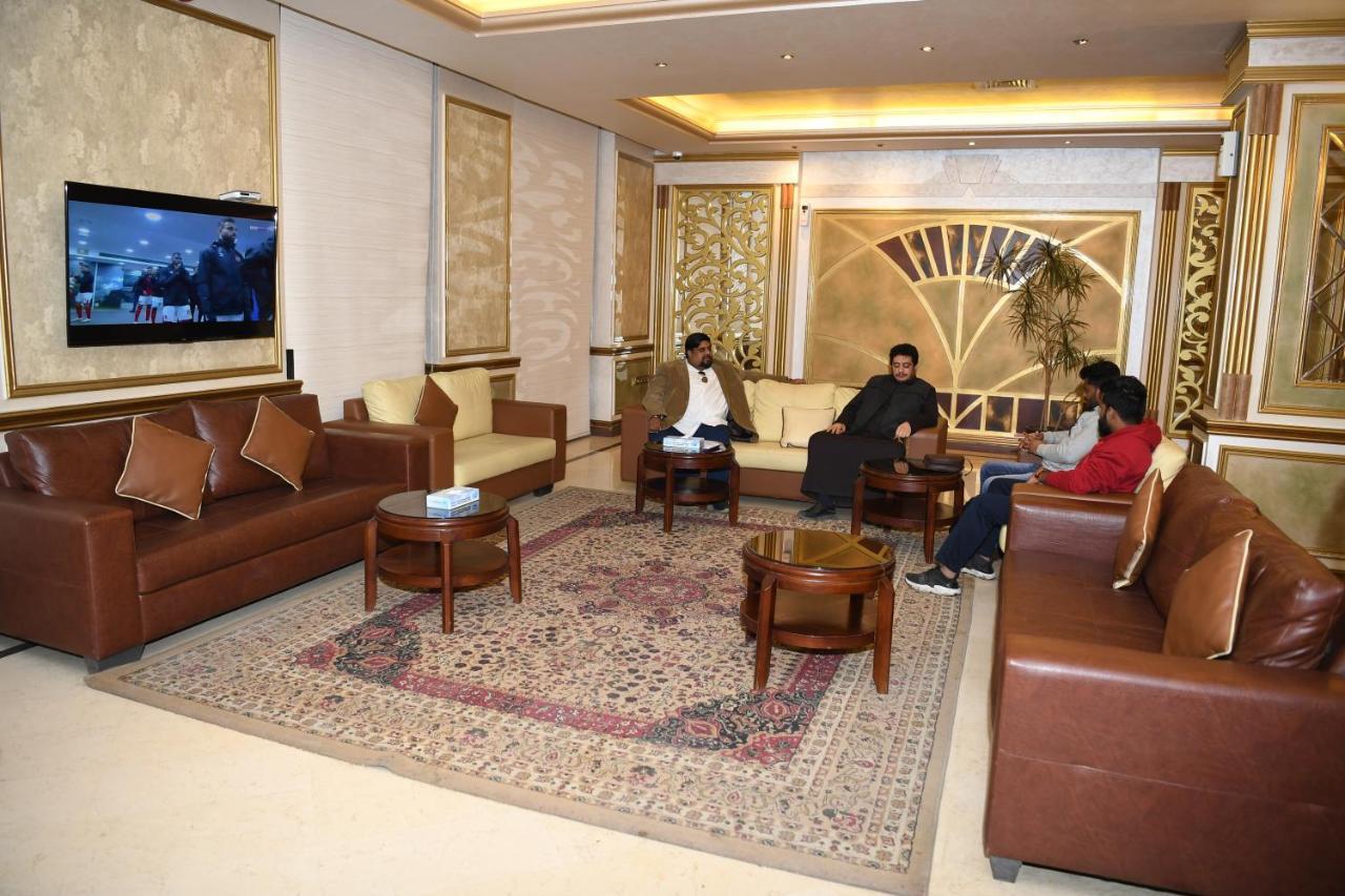 Continental Suite Farwaniya Kuwait City Exterior foto